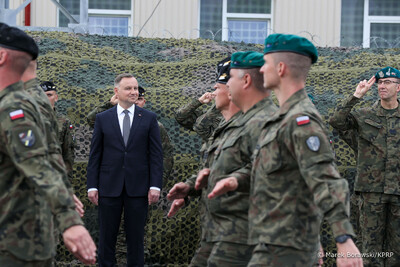 Prezydent RP odwiedził żołnierzy PKW na Łotwie