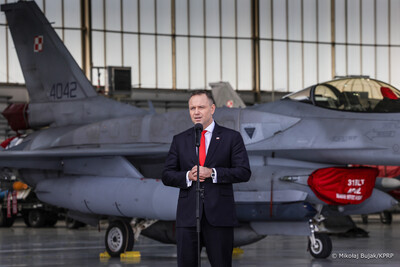 Wizyta Prezydenta RP w 31 Bazie Lotnictwa Taktycznego