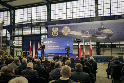 List Szefa BBN z okazji palenia blach pod okręt typu "Ratownik"