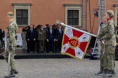 Wręczenie sztandaru wojskowego 18 Stołecznej Brygadzie Obrony Terytorialnej