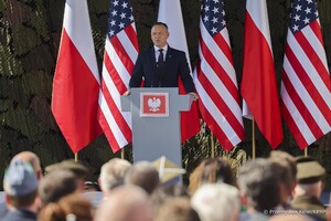 Pamięć o bohaterstwie bez granic. Prezydent RP złożył wizytę w Olesznie